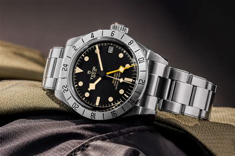 tudor black bay falso|【F】 Why The Tudor Black Bay Pro Is Perfect For Young Watch Lovers.